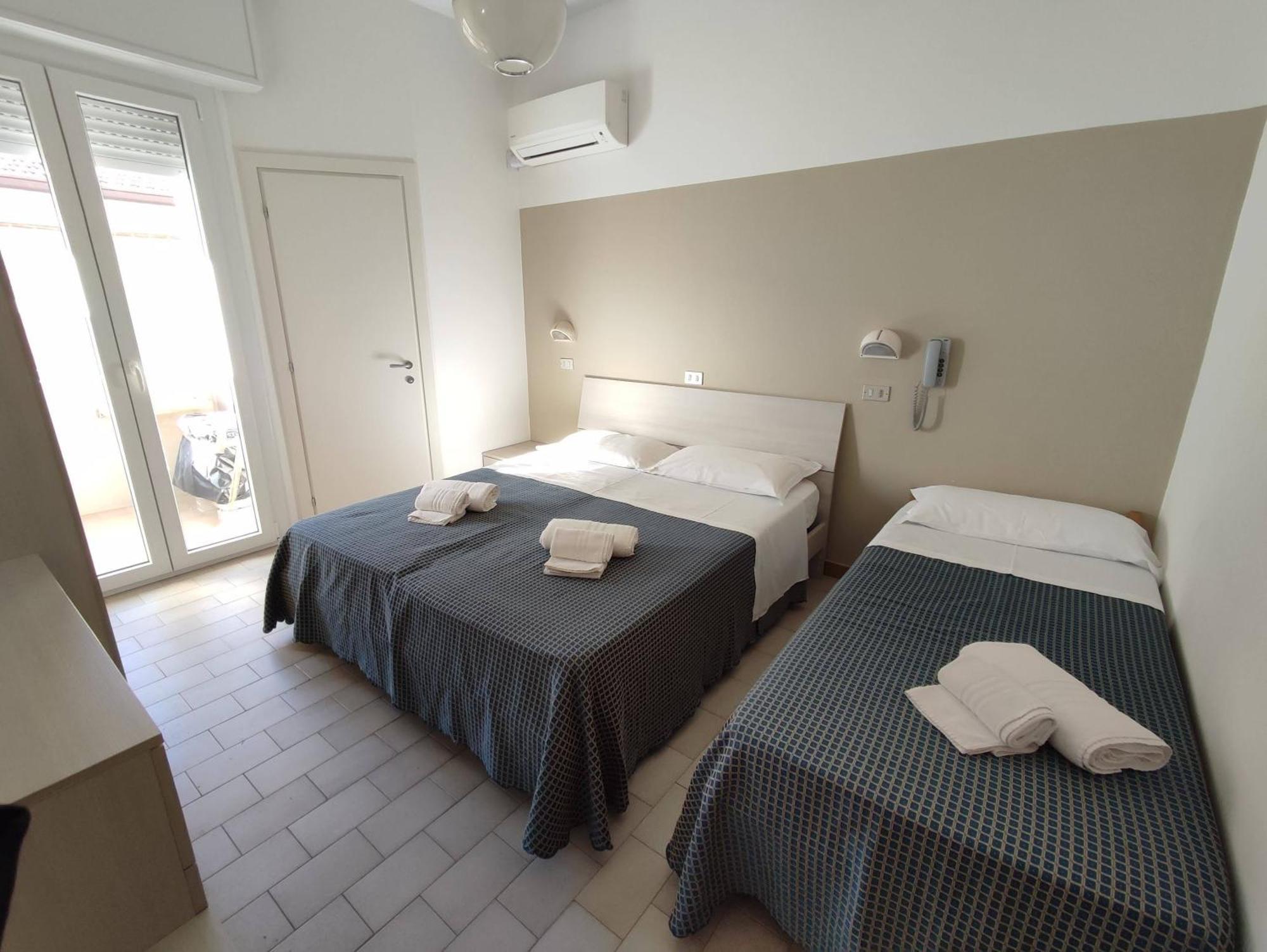 Hotel Atlas Gabicce Mare Luaran gambar
