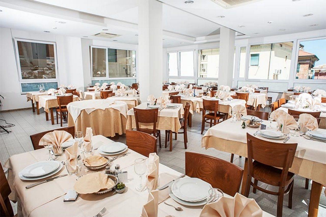 Hotel Atlas Gabicce Mare Luaran gambar