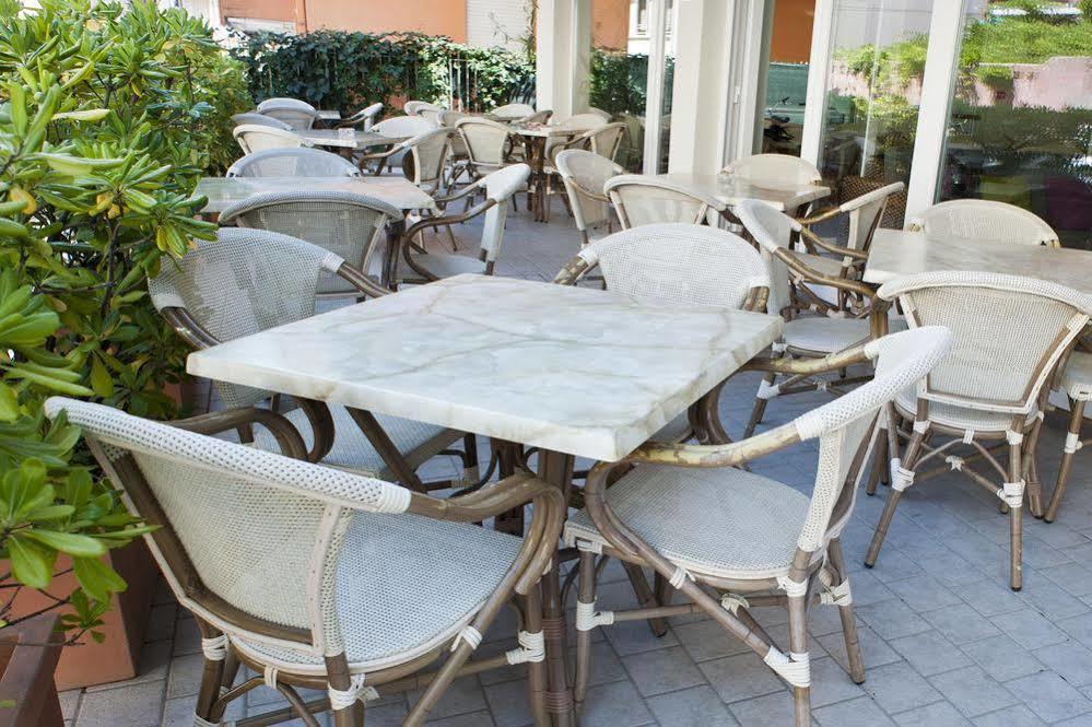 Hotel Atlas Gabicce Mare Luaran gambar