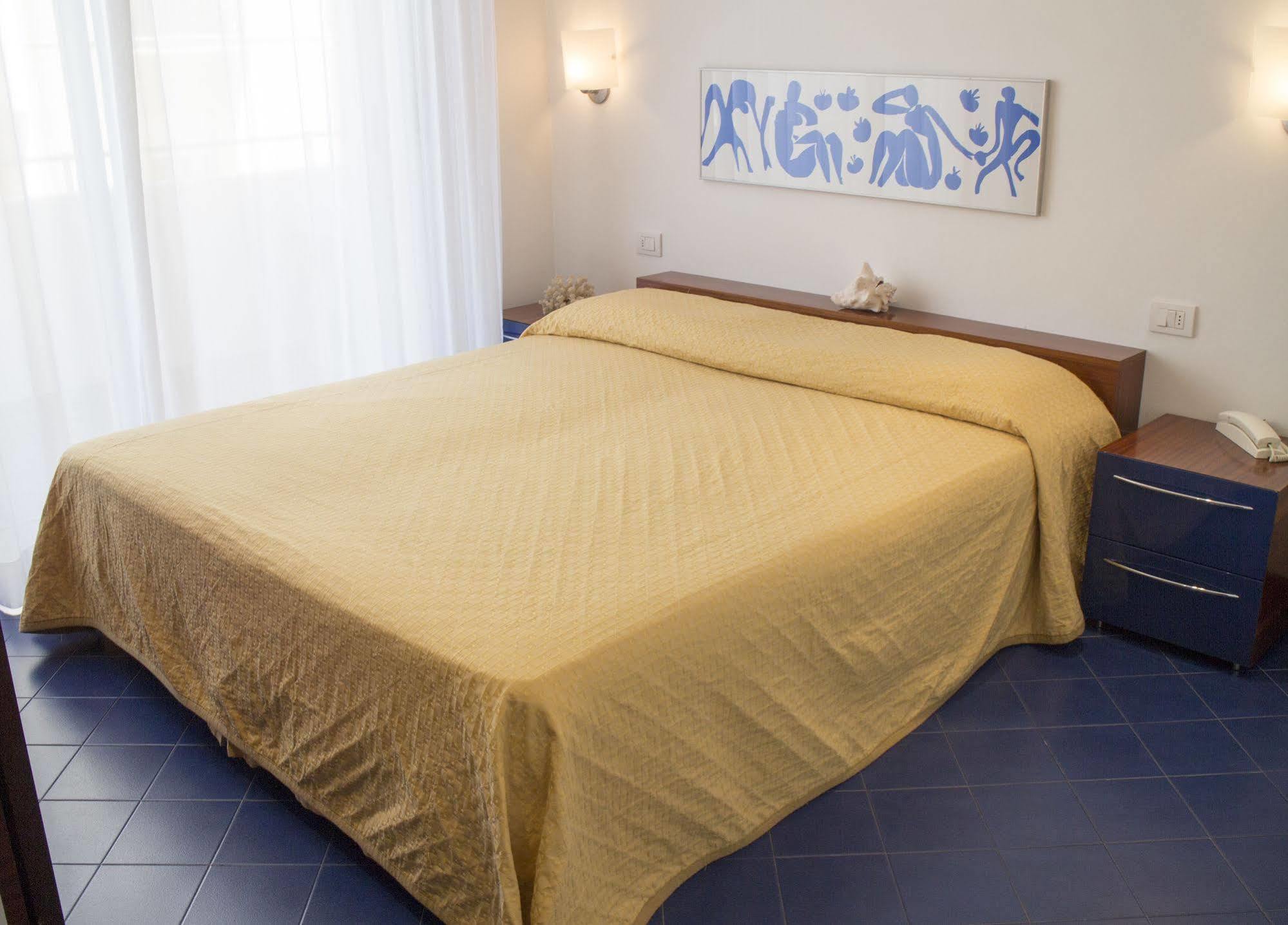 Hotel Atlas Gabicce Mare Luaran gambar